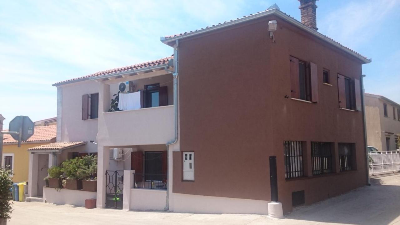 Apartment Fojba Πούλα Εξωτερικό φωτογραφία